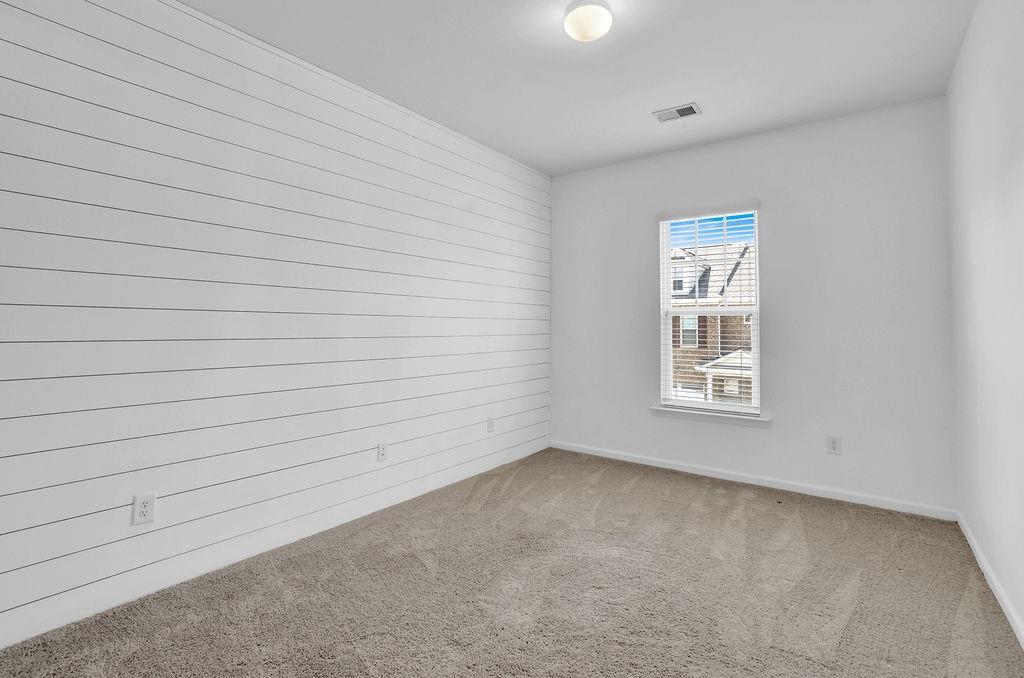 221 Ellis Lane