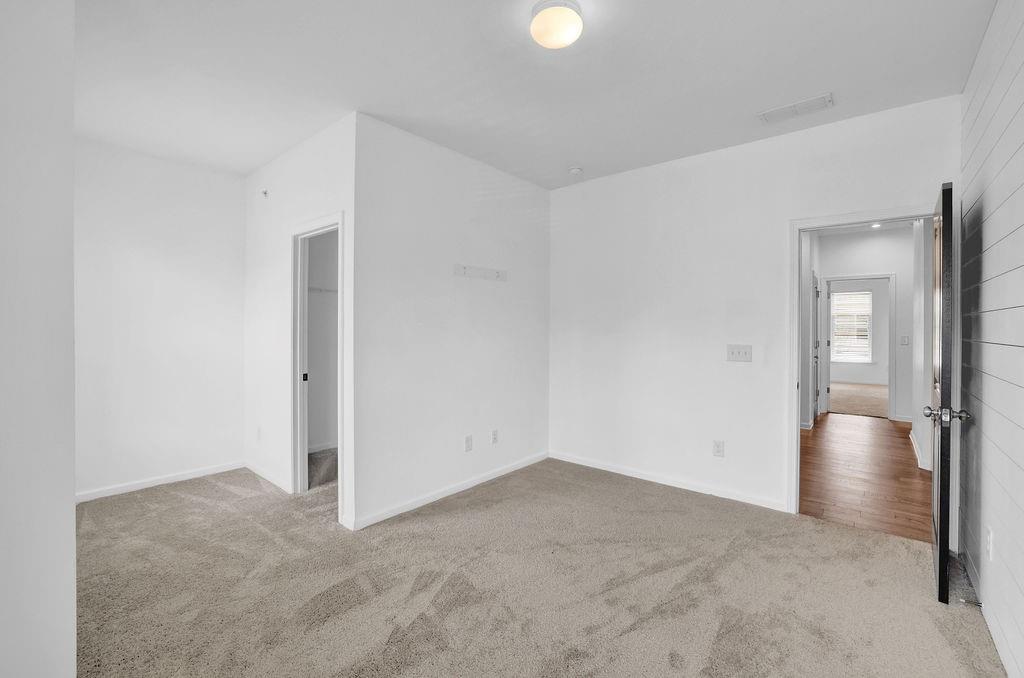 221 Ellis Lane