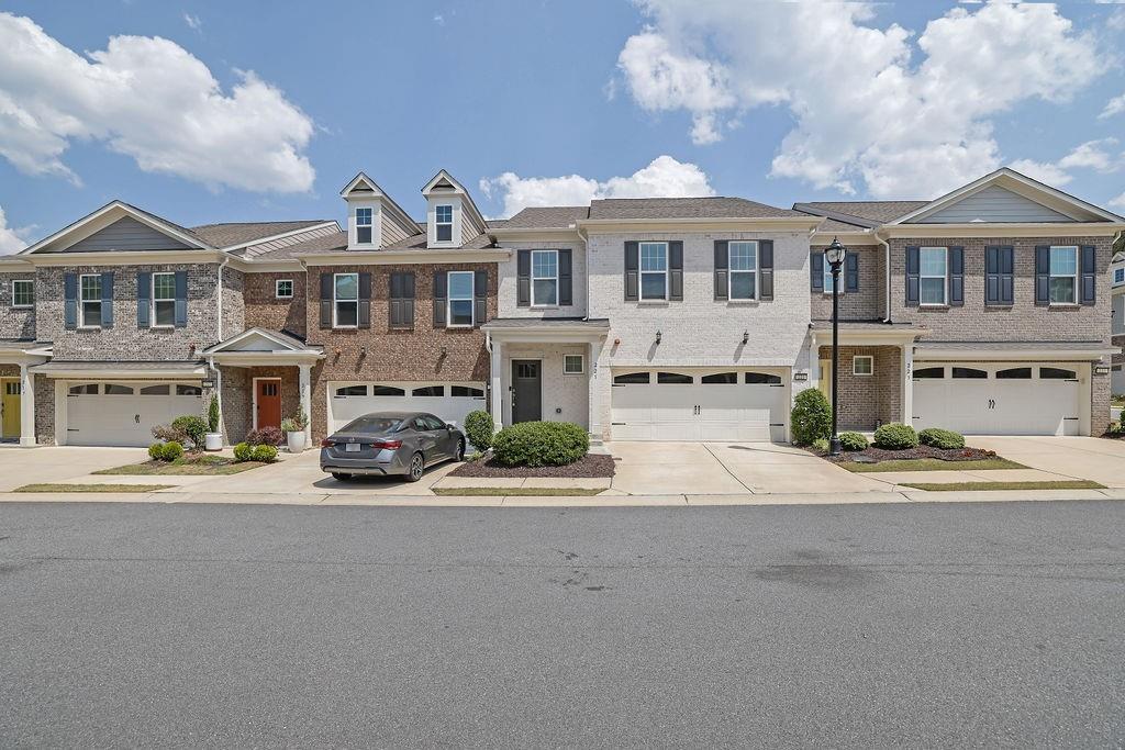 221 Ellis Lane