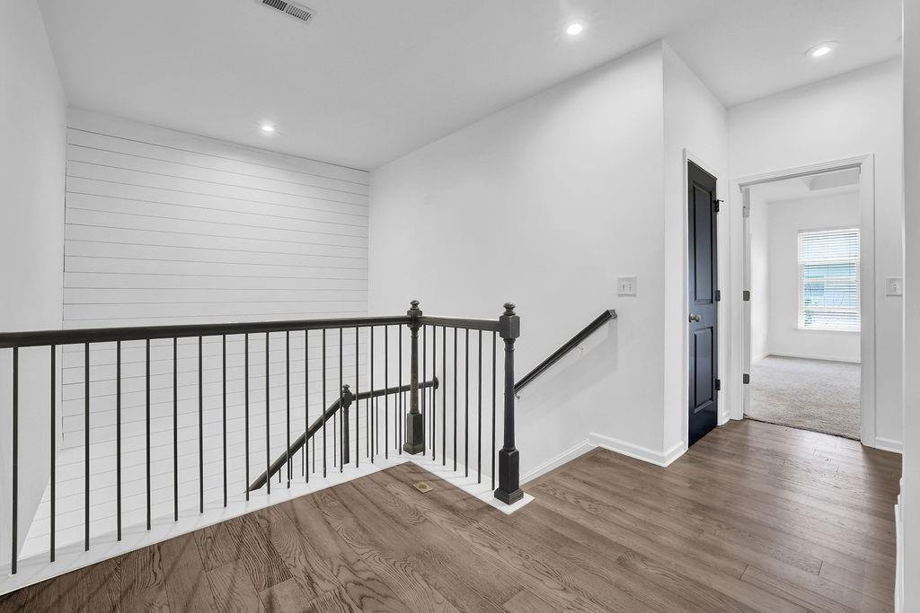 221 Ellis Lane