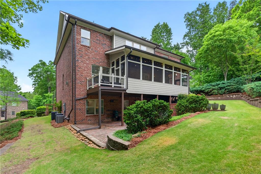 5548 Farmside Way