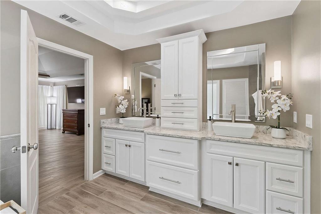 3671 Forest Peak Landing