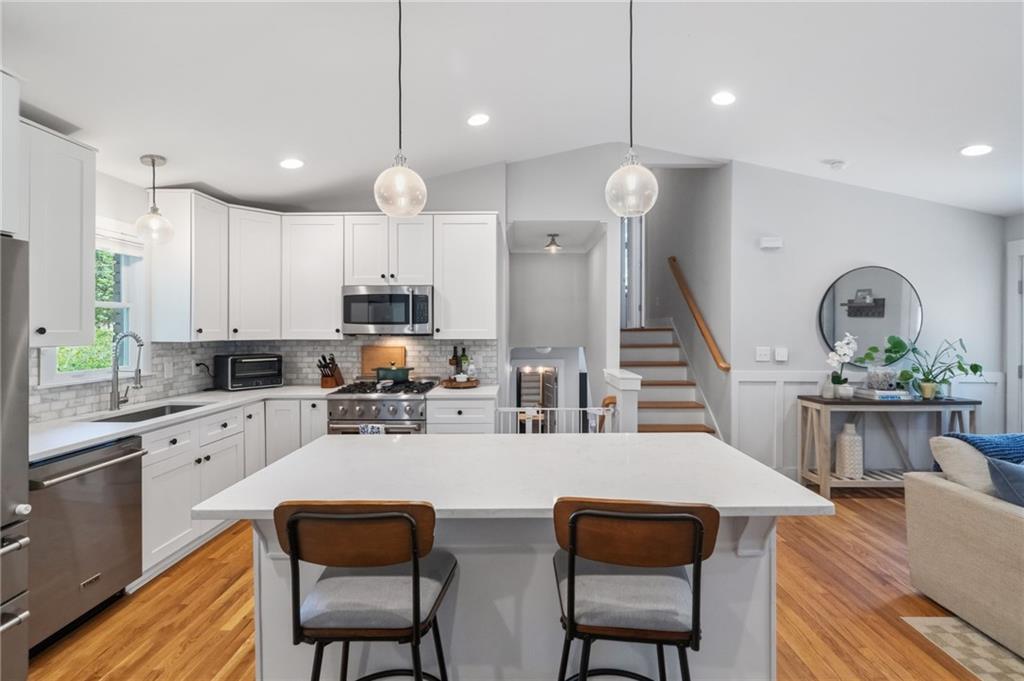 2708 Frontier Trail