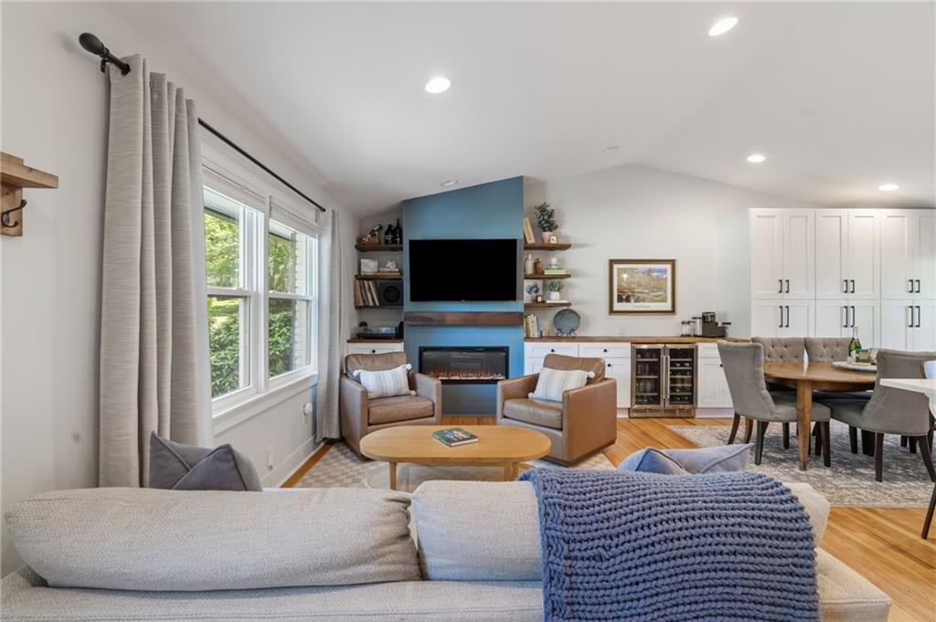 2708 Frontier Trail