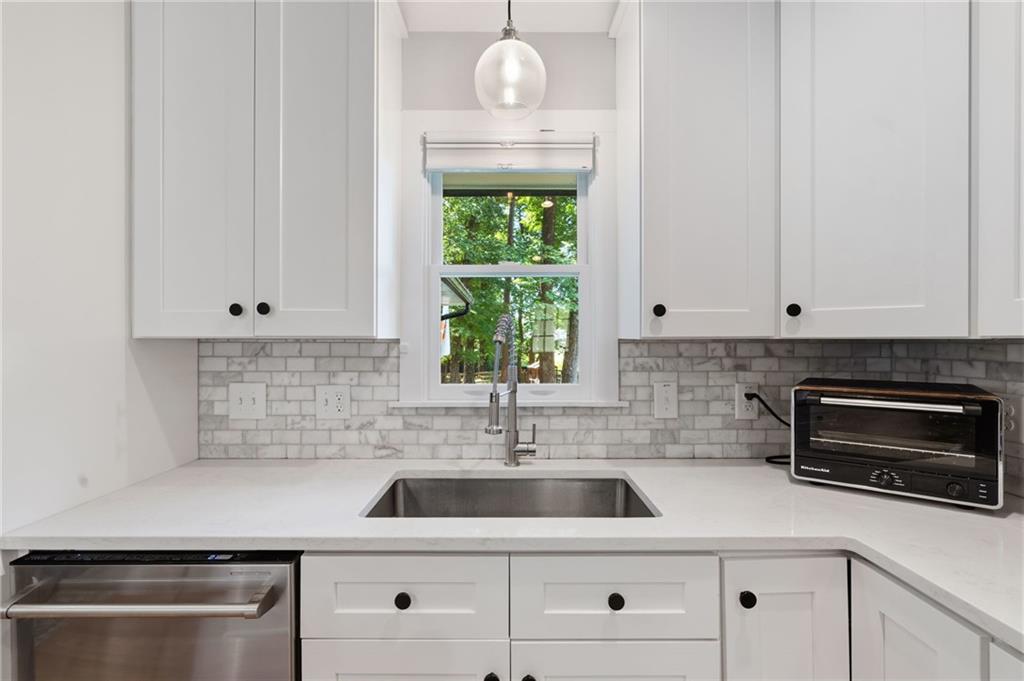 2708 Frontier Trail