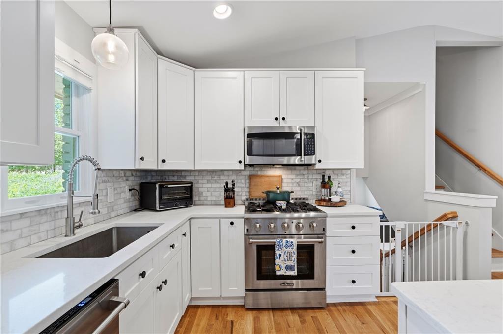 2708 Frontier Trail