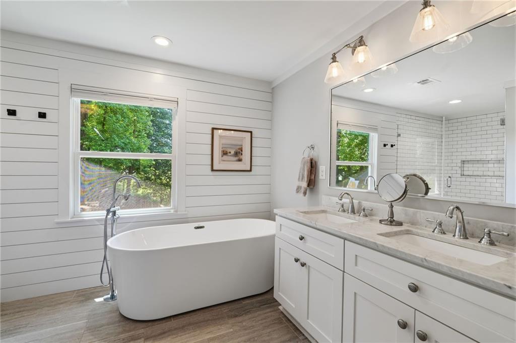 2708 Frontier Trail