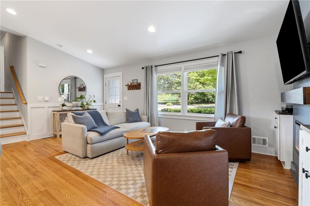 2708 Frontier Trail