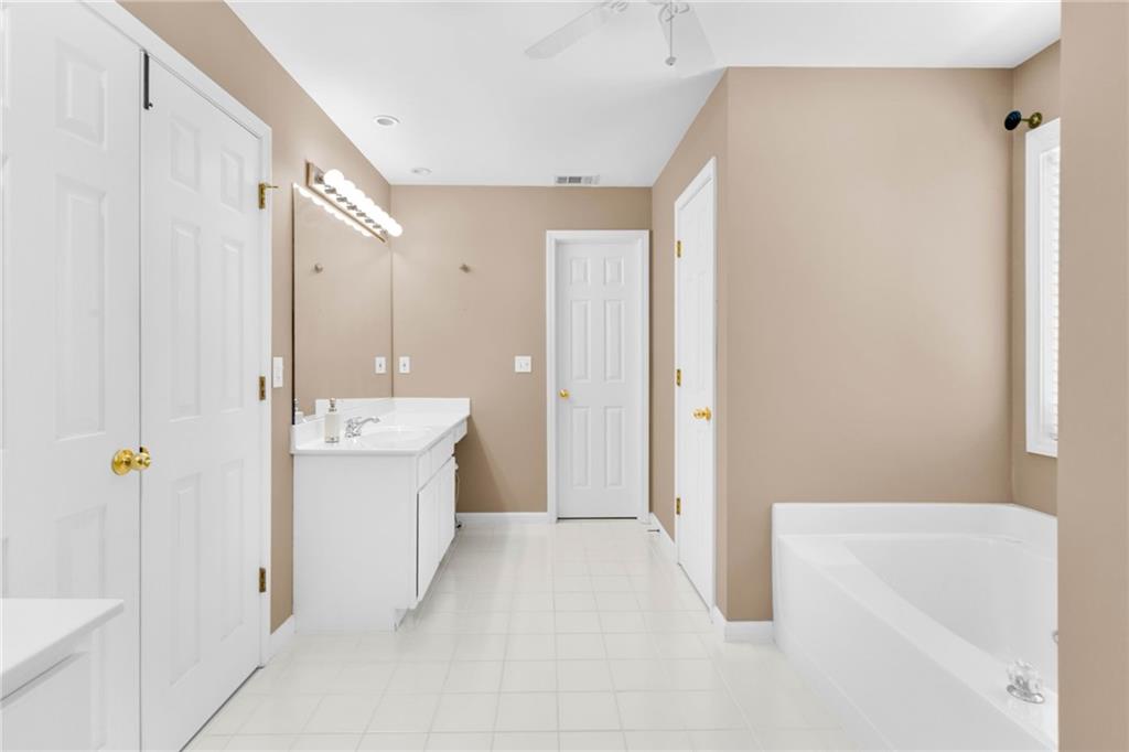 407 Whisper Wind Lane
