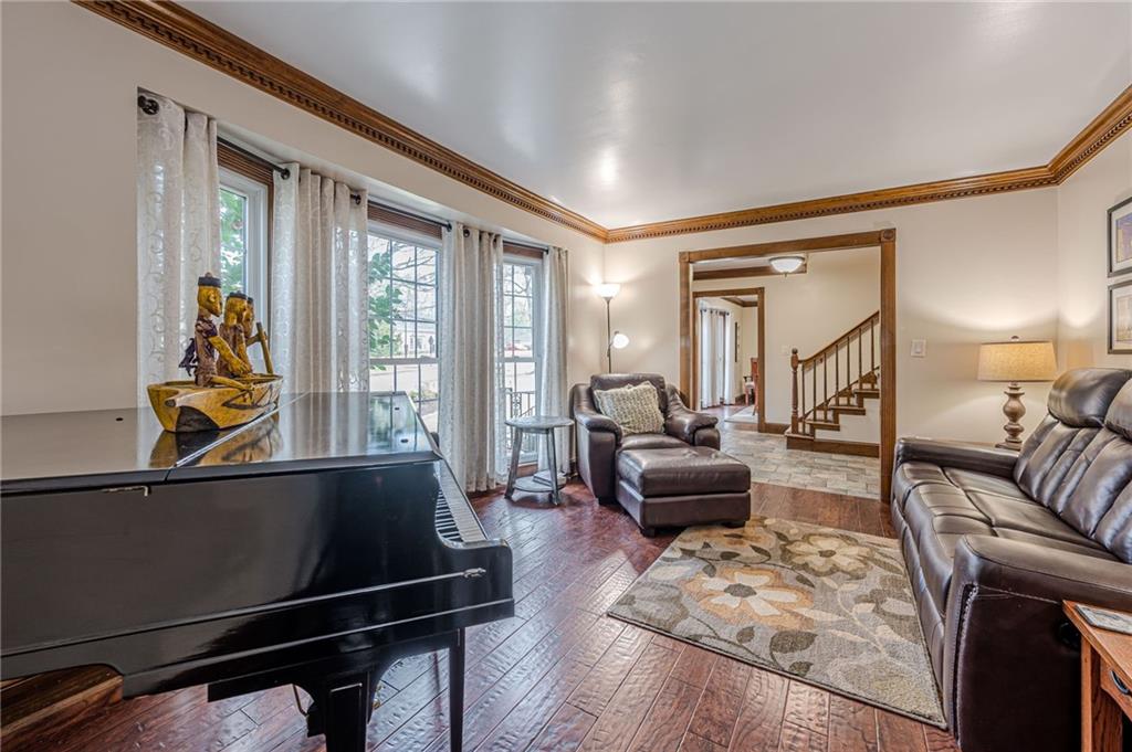 220 Saddle Lake Drive
