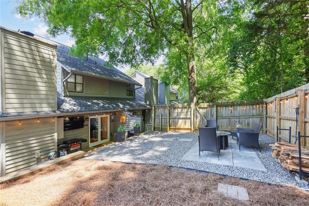 1032 Creatwood Circle