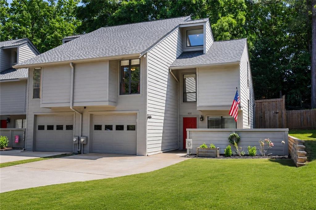 1032 Creatwood Circle