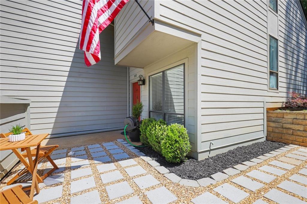 1032 Creatwood Circle