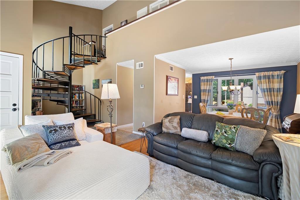2476 Cedar Canyon Court SE