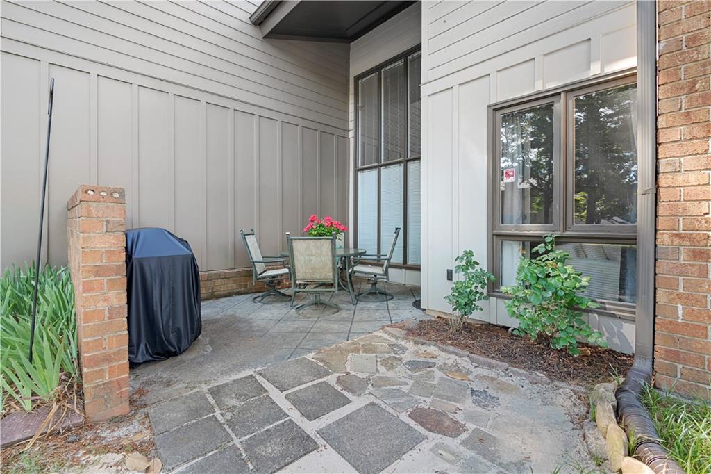 2476 Cedar Canyon Court SE