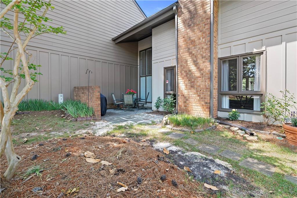 2476 Cedar Canyon Court SE