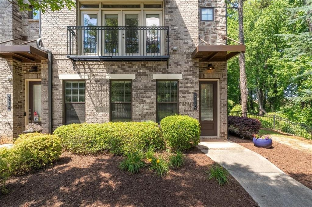 316 Coalter Way