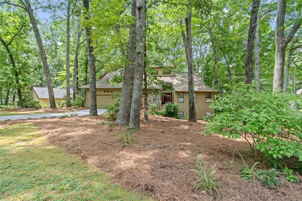4262 Loch Highland Parkway