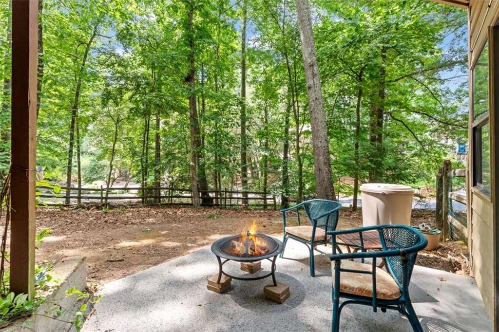 4262 Loch Highland Parkway