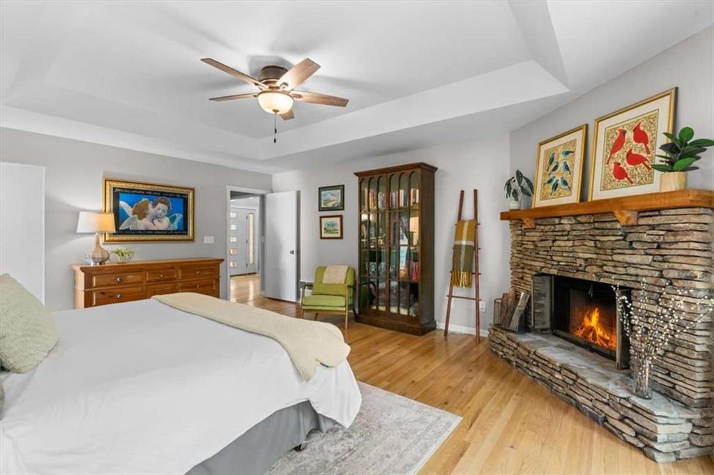 4262 Loch Highland Parkway