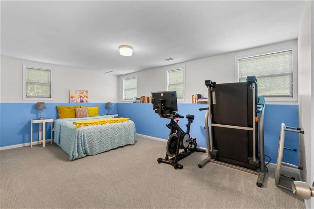4262 Loch Highland Parkway