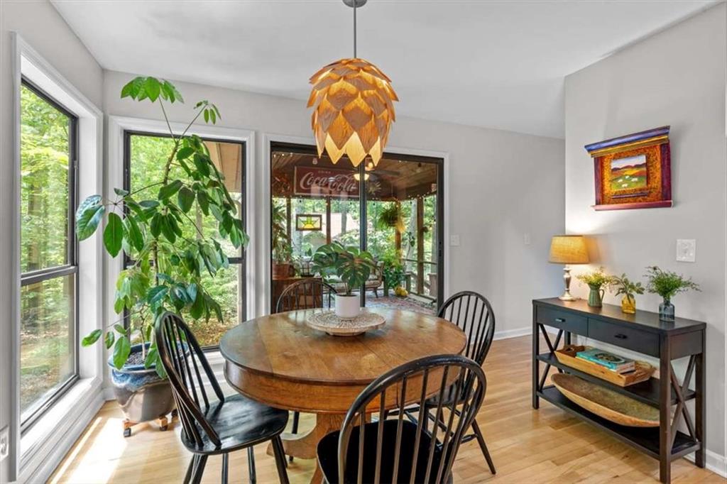 4262 Loch Highland Parkway
