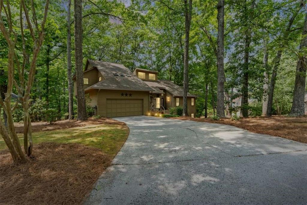 4262 Loch Highland Parkway
