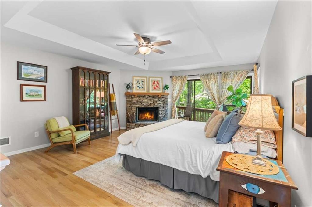 4262 Loch Highland Parkway