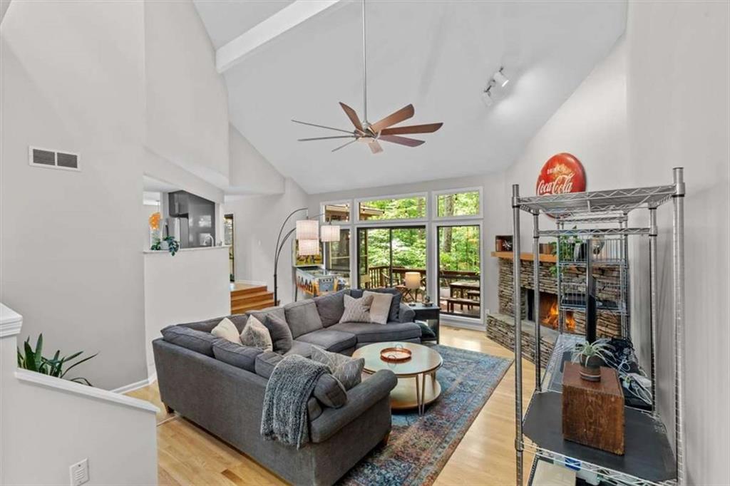 4262 Loch Highland Parkway