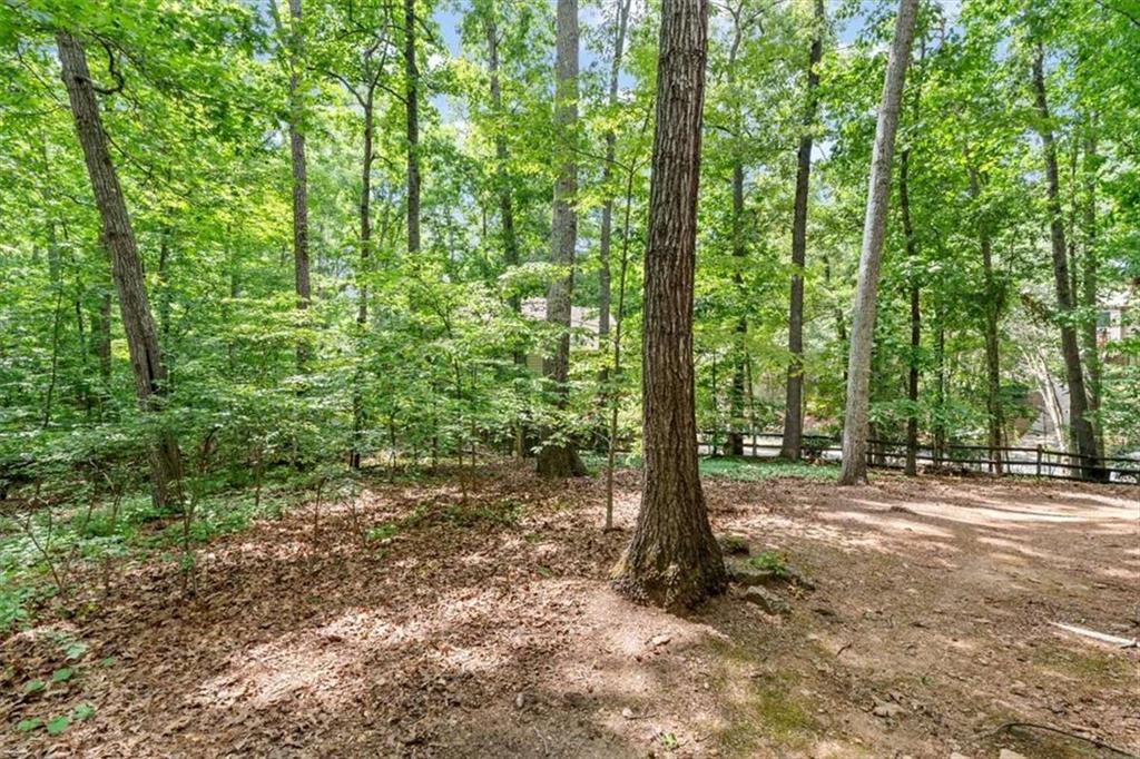 4262 Loch Highland Parkway