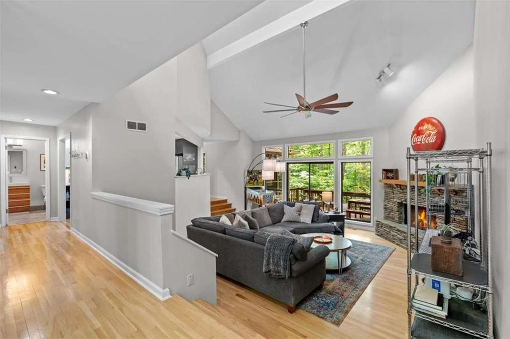 4262 Loch Highland Parkway