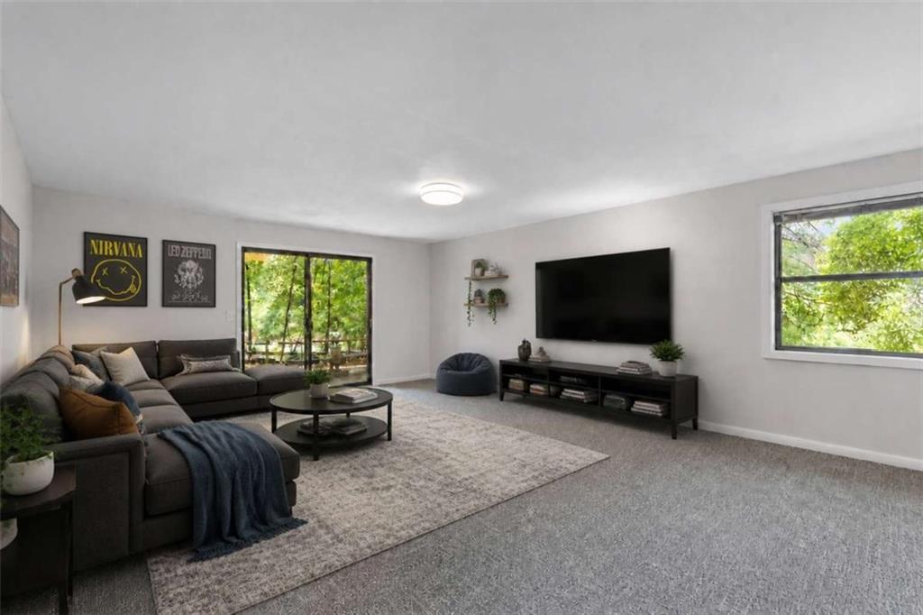 4262 Loch Highland Parkway
