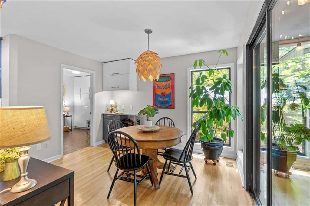 4262 Loch Highland Parkway