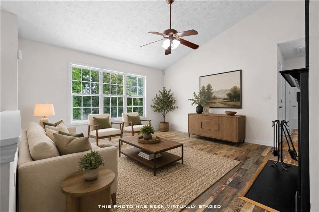 1695 Cedar Hill