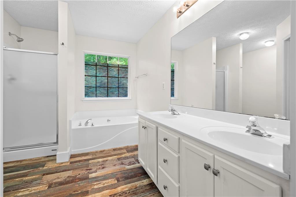 1695 Cedar Hill