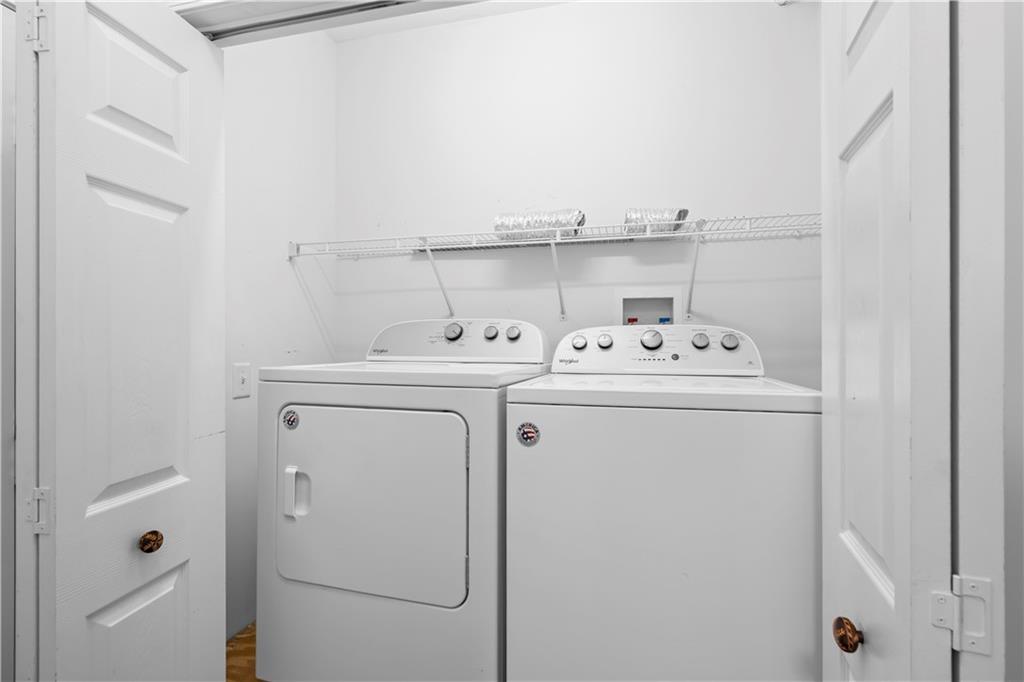 1695 Cedar Hill