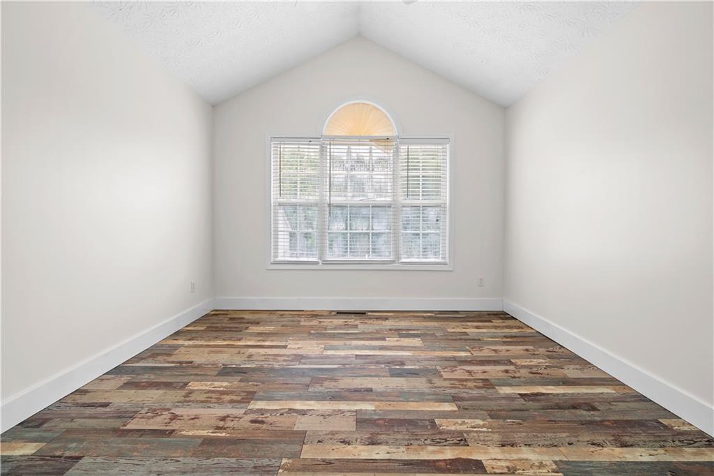 1695 Cedar Hill