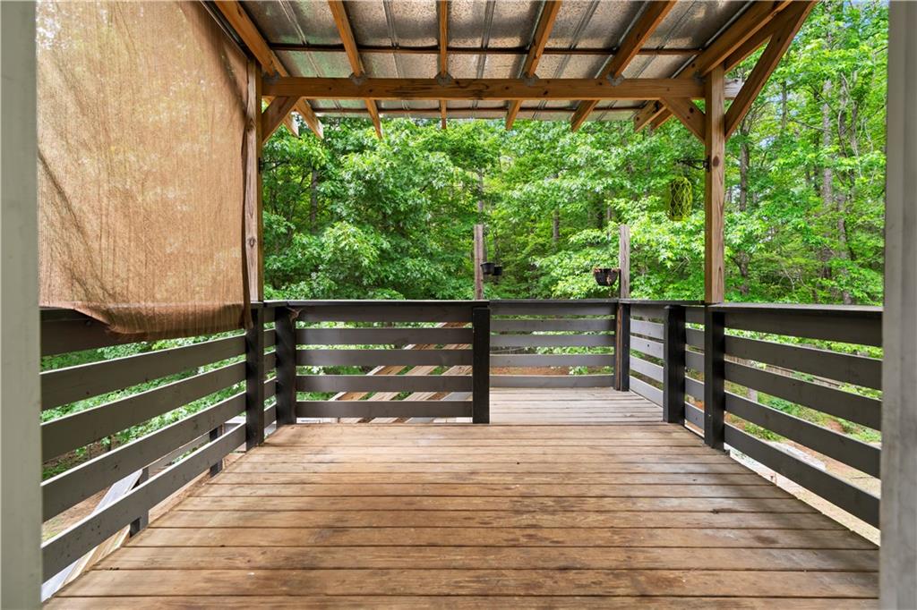 1695 Cedar Hill