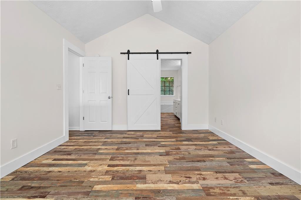 1695 Cedar Hill
