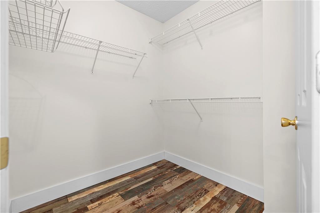 1695 Cedar Hill