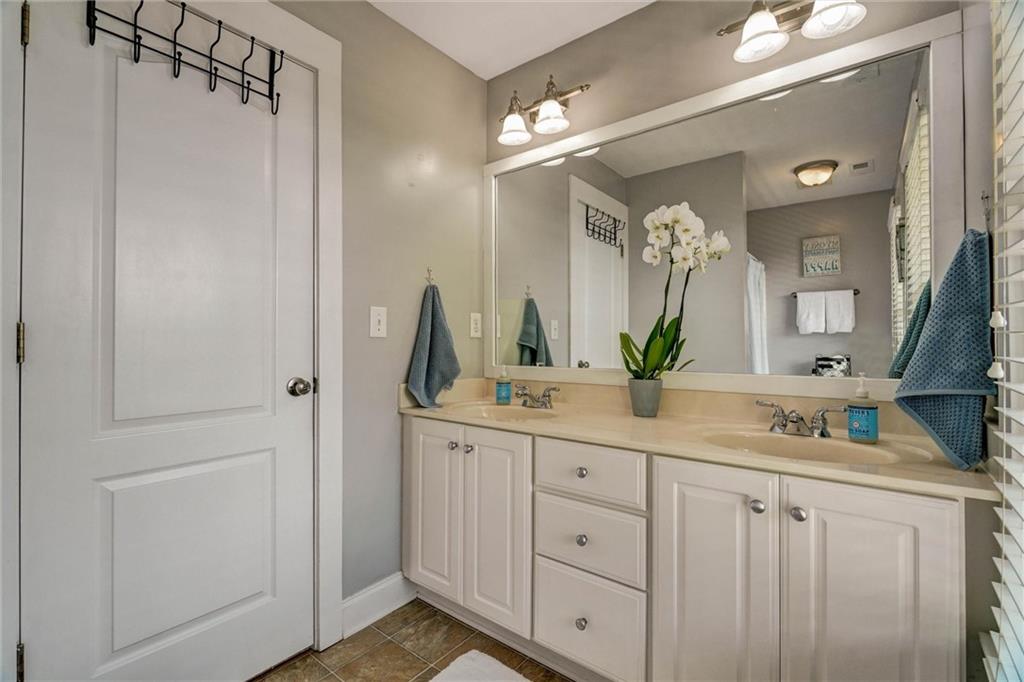 292 Independence Avenue