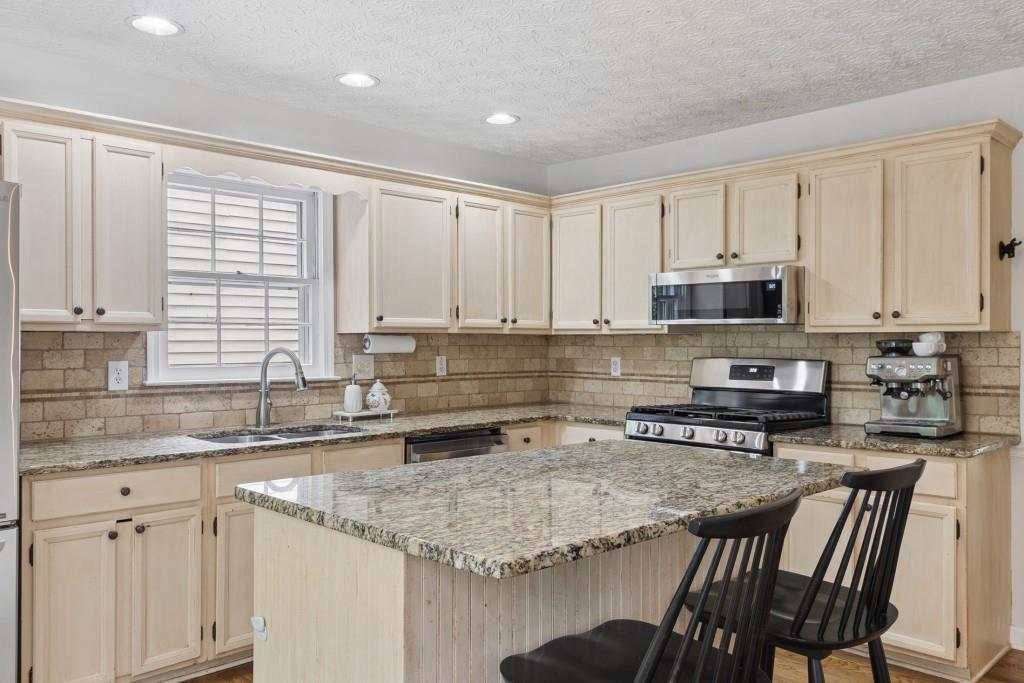 3765 Shallow Court