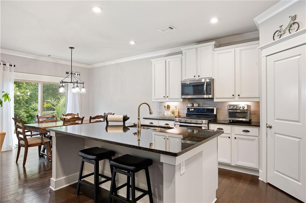 357 Woodridge Pass