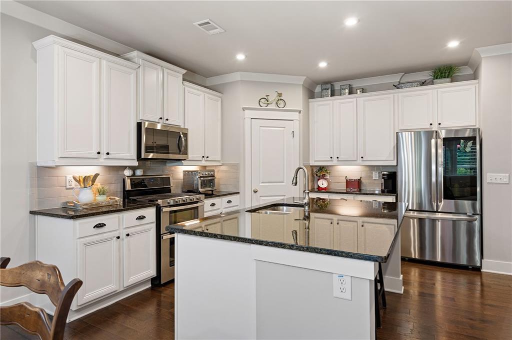 357 Woodridge Pass