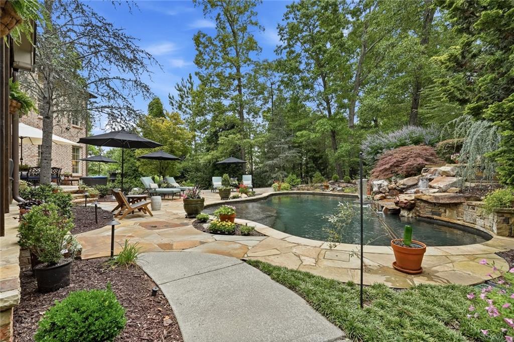 13335 Bishops Court