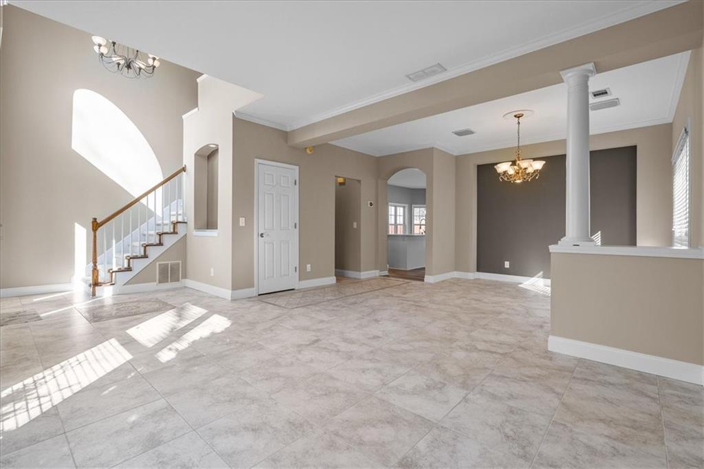 1100 Olde Roswell Grove
