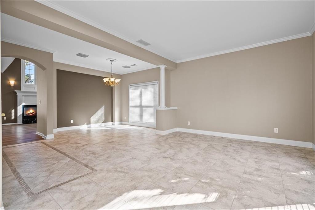 1100 Olde Roswell Grove