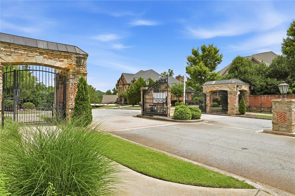 1540 Bramble Bush Way