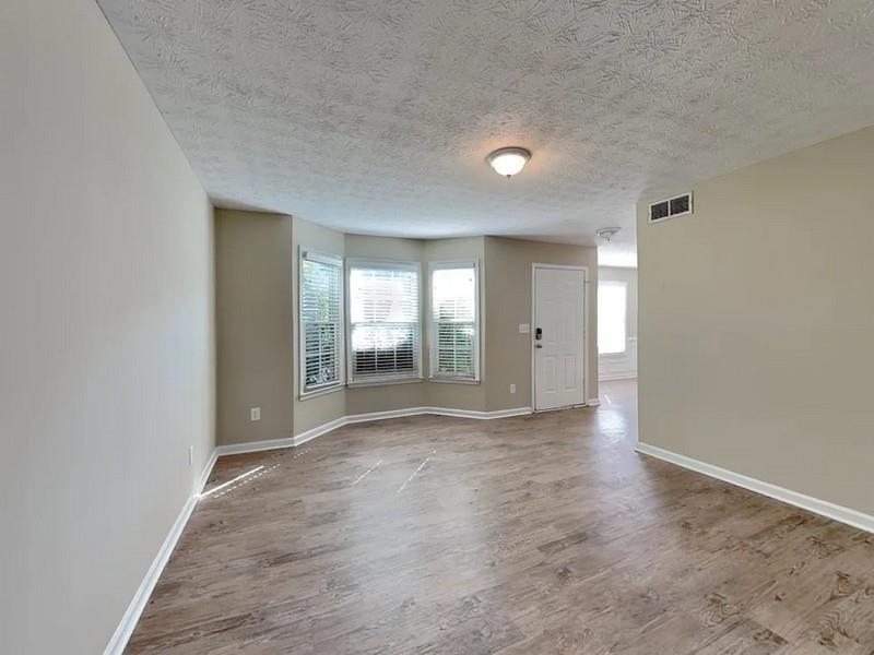 3925 Riversong Drive
