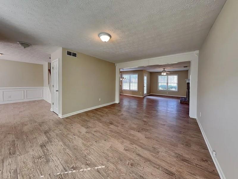3925 Riversong Drive